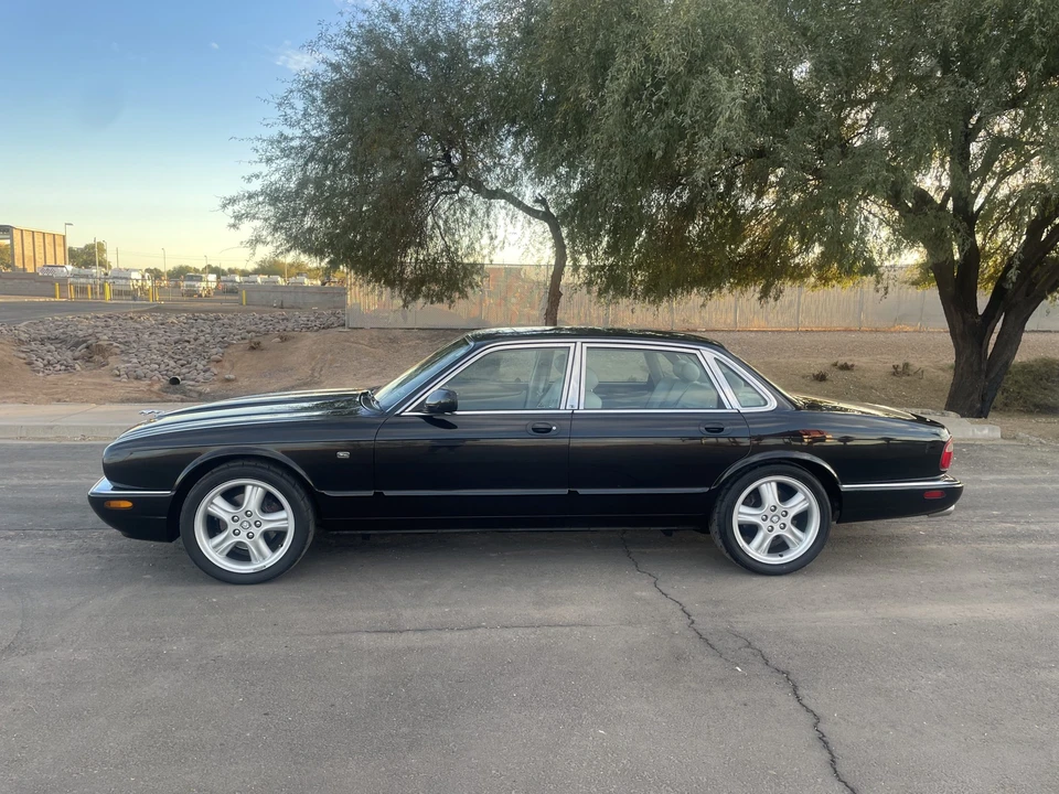 1998 Jaguar X308 XJR - Image 7 of 31