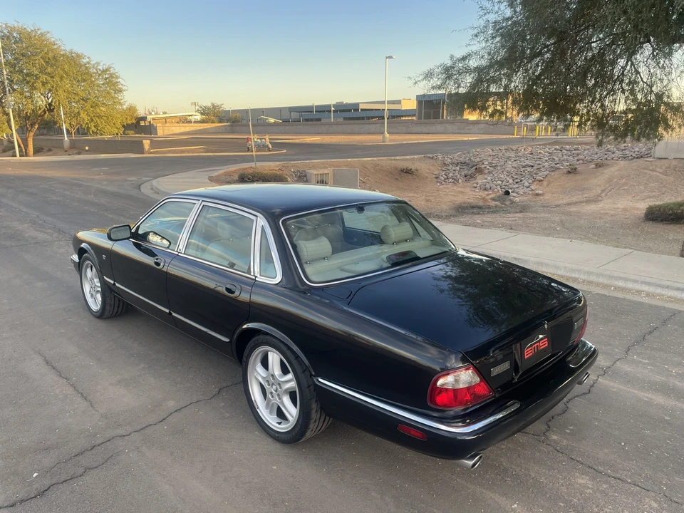 1998 Jaguar X308 XJR - Image 13 of 31