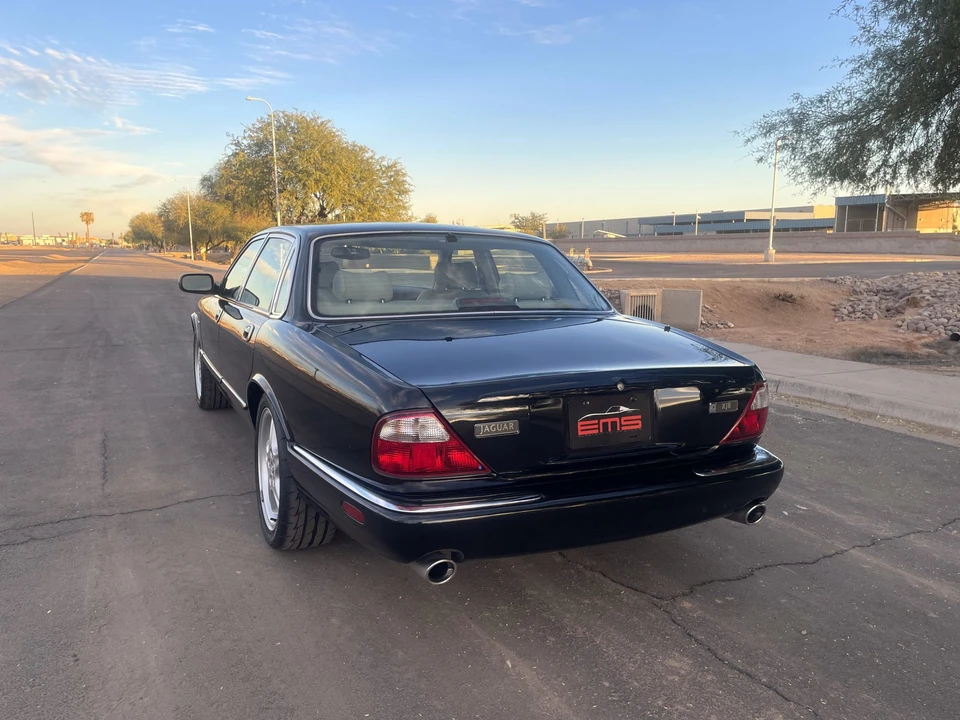 1998 Jaguar X308 XJR - Image 15 of 31