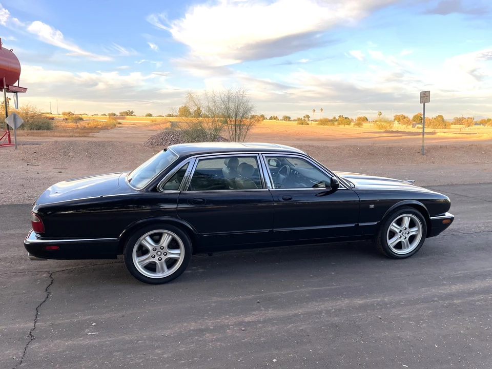 1998 Jaguar X308 XJR - Image 25 of 31