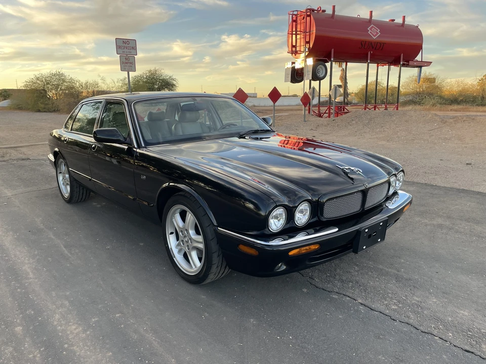 1998 Jaguar X308 XJR - Image 31 of 31