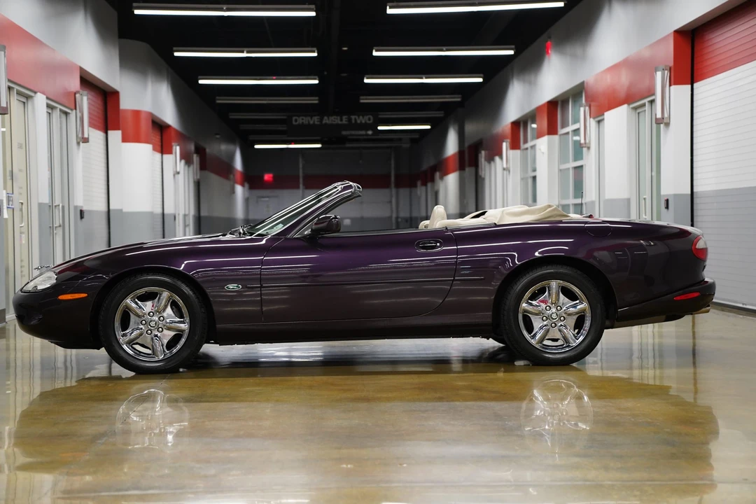 1998 Jaguar X100 XK8 - Image 11 of 31