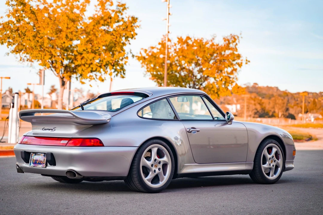1998 Porsche 993 Carrera - Image 8 of 31