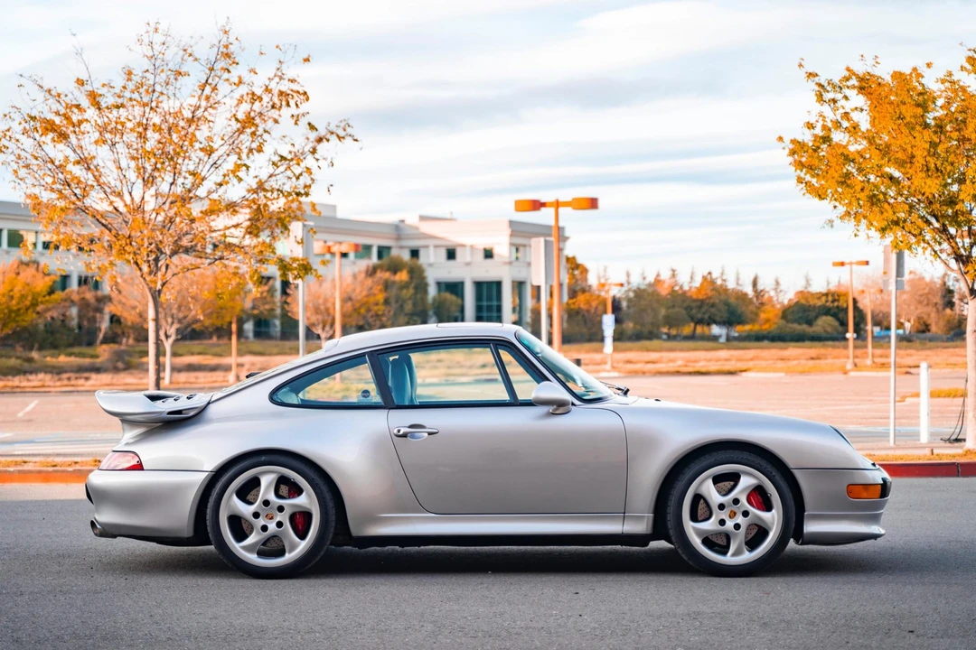 1998 Porsche 993 Carrera - Image 9 of 31