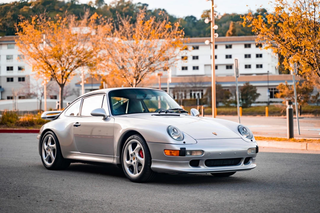 1998 Porsche 993 Carrera - Image 10 of 31