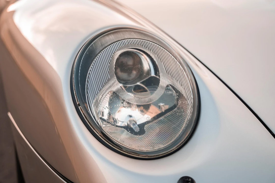 1998 Porsche 993 Carrera - Image 14 of 31