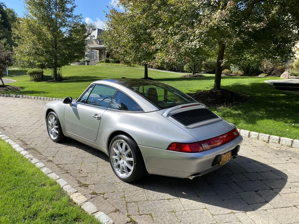 1998 Porsche 993 Carrera - Image 31 of 31