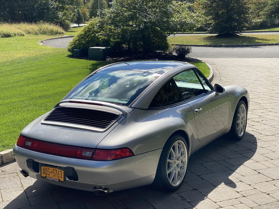 1998 Porsche 993 Carrera - Image 22 of 31
