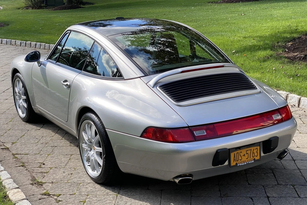 1998 Porsche 993 Carrera - Image 25 of 31