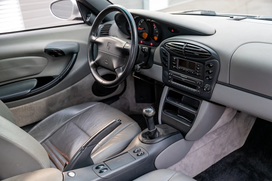 1998 Porsche 986 Boxster - Image 24 of 31