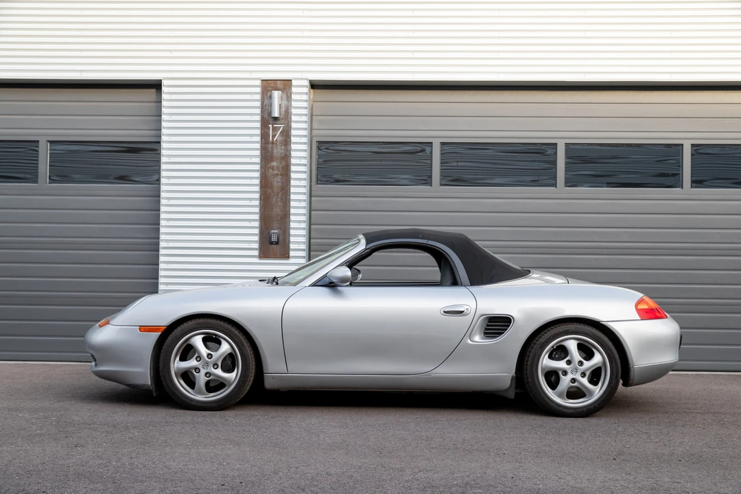 1998 Porsche 986 Boxster - Image 11 of 31