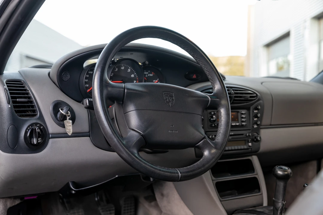 1998 Porsche 986 Boxster - Image 27 of 31