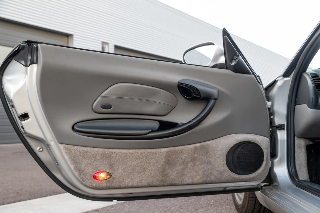 1998 Porsche 986 Boxster - Image 31 of 31