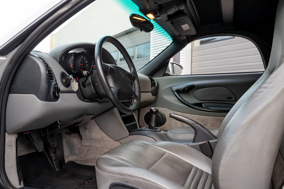 1998 Porsche 986 Boxster - Image 22 of 31