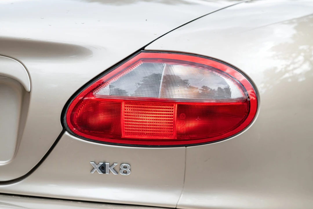 1999 Jaguar X100 XK8 - Image 23 of 31