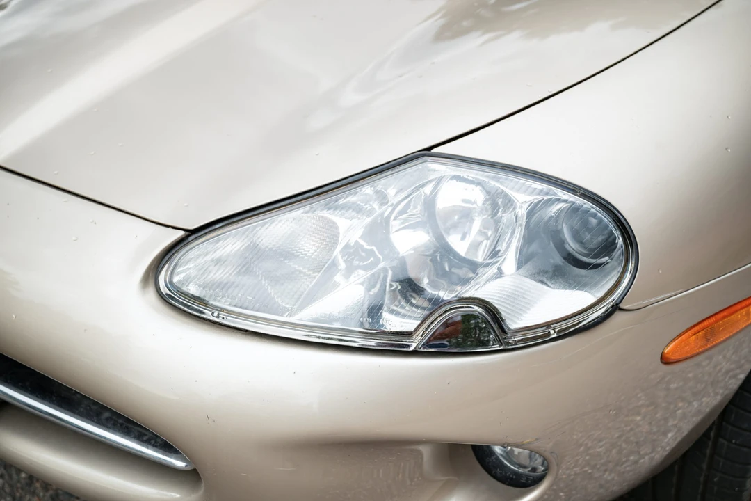 1999 Jaguar X100 XK8 - Image 21 of 31
