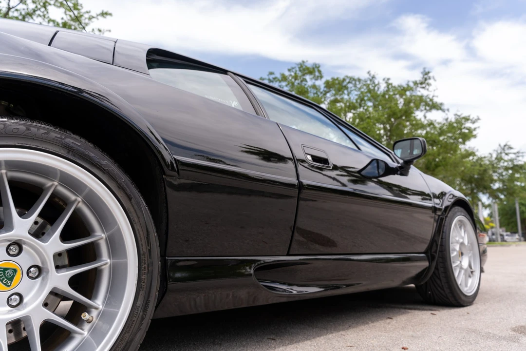 1999 Lotus Esprit Series 4 - Image 24 of 31