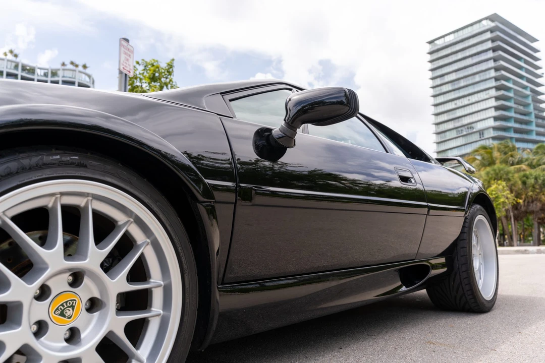 1999 Lotus Esprit Series 4 - Image 22 of 31