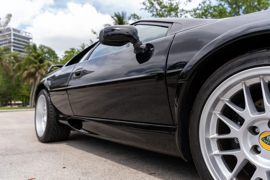 1999 Lotus Esprit Series 4 - Image 21 of 31