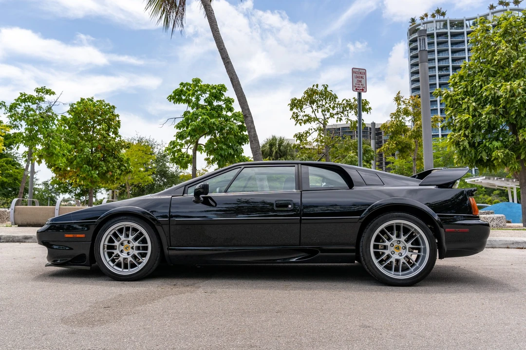 1999 Lotus Esprit Series 4 - Image 14 of 31