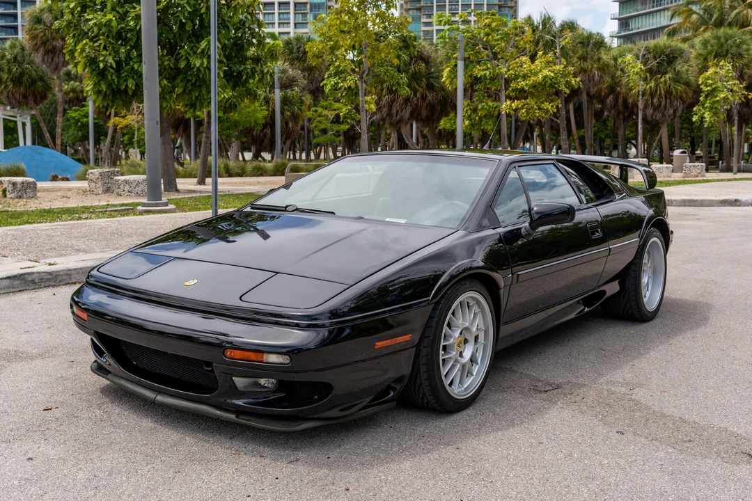 1999 Lotus Esprit Series 4 - Image 2 of 31