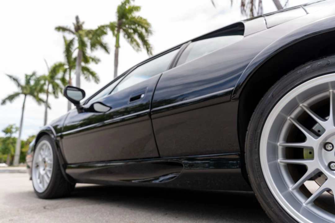 1999 Lotus Esprit Series 4 - Image 23 of 31