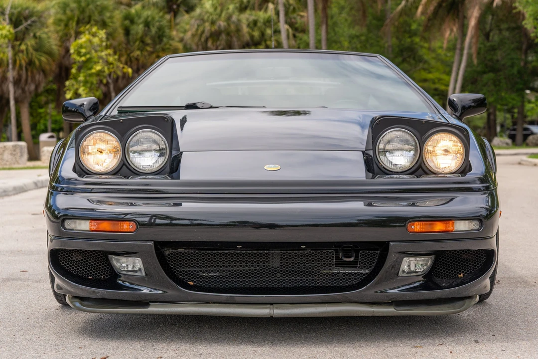 1999 Lotus Esprit Series 4 - Image 4 of 31