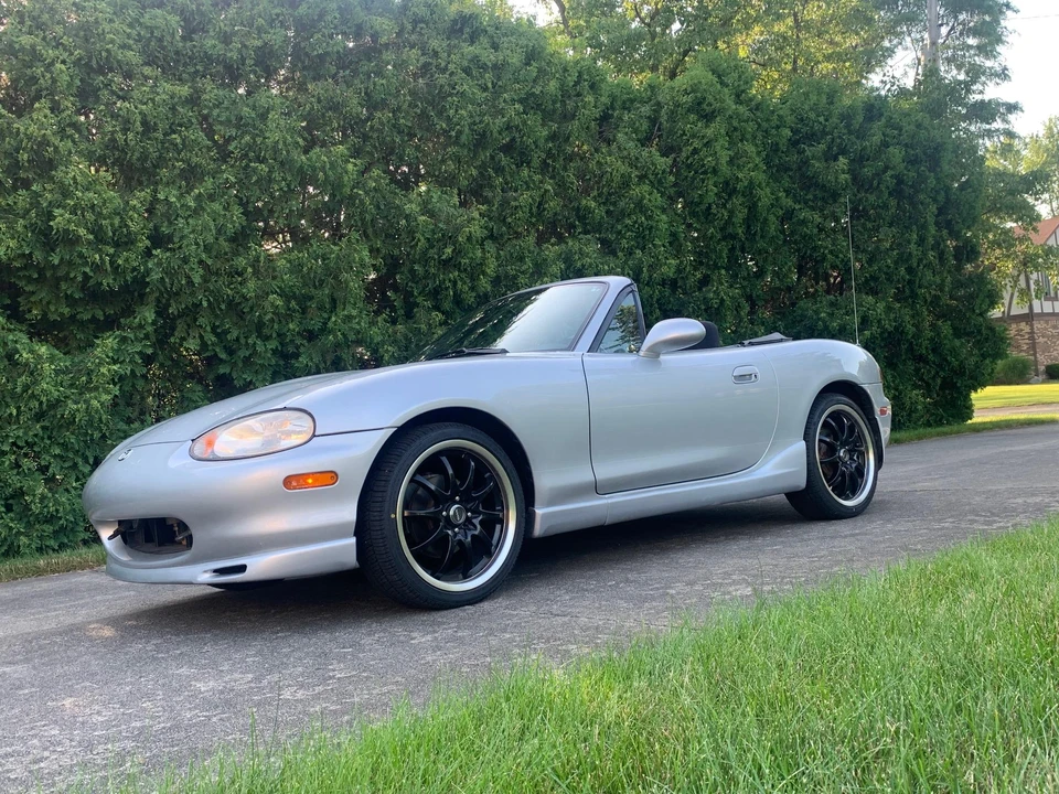 1999 Mazda NB MX-5 Miata - Image 2 of 31