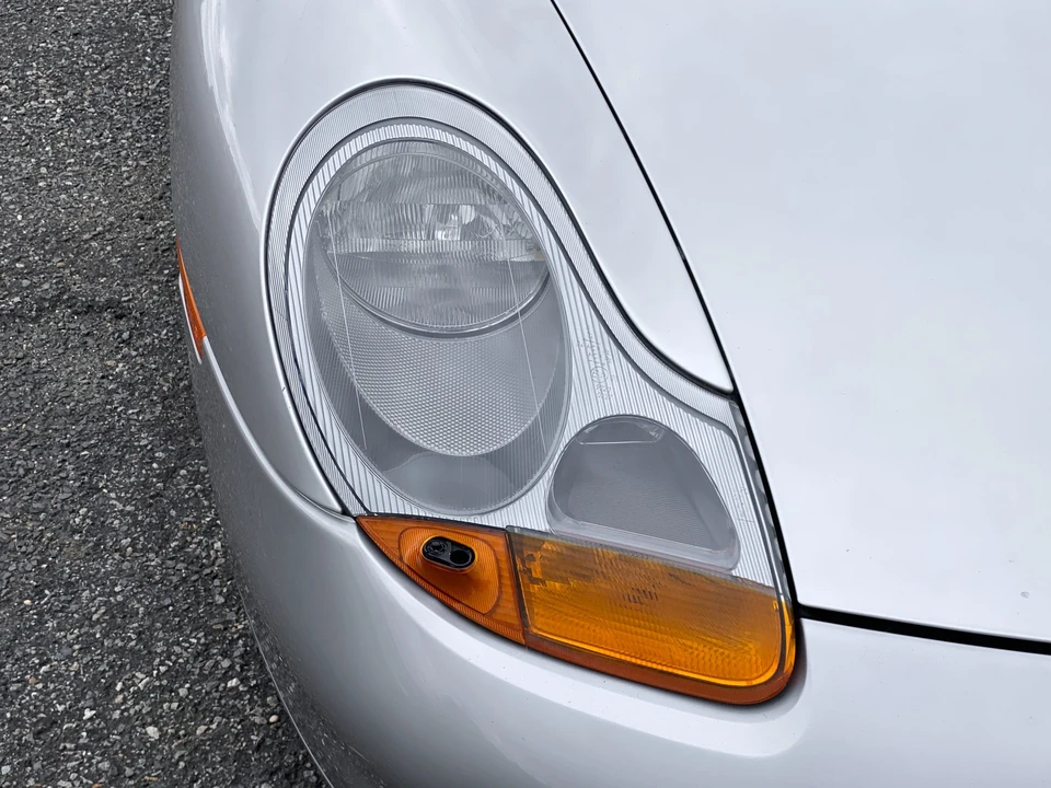 1999 Porsche 996 Carrera - Image 27 of 31