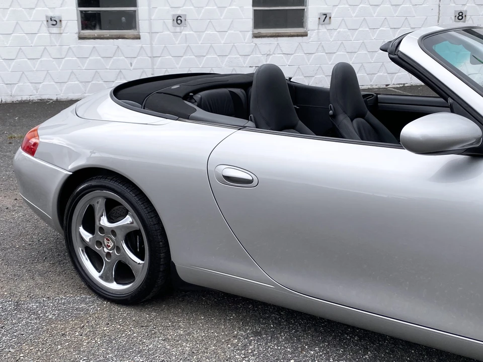 1999 Porsche 996 Carrera - Image 18 of 31