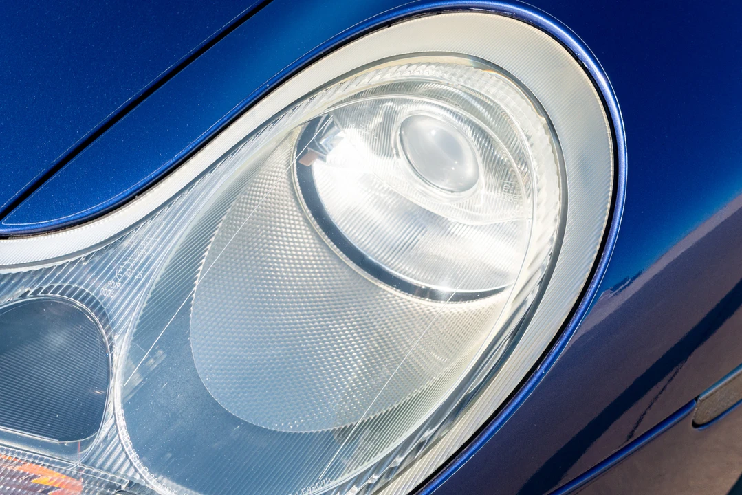 1999 Porsche 996 Carrera - Image 26 of 31
