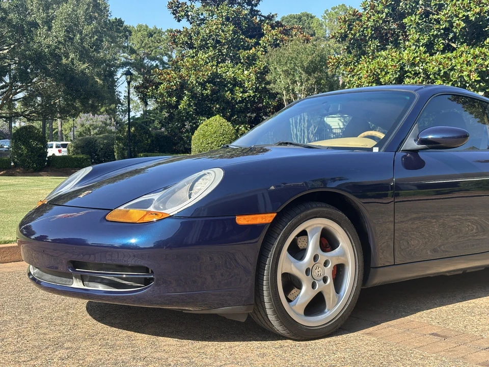 1999 Porsche 996 Carrera - Image 15 of 31