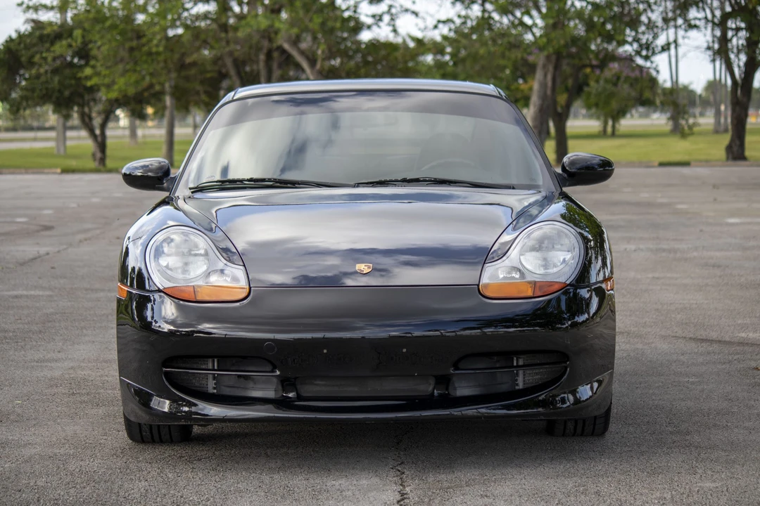 1999 Porsche 996 Carrera - Image 10 of 31
