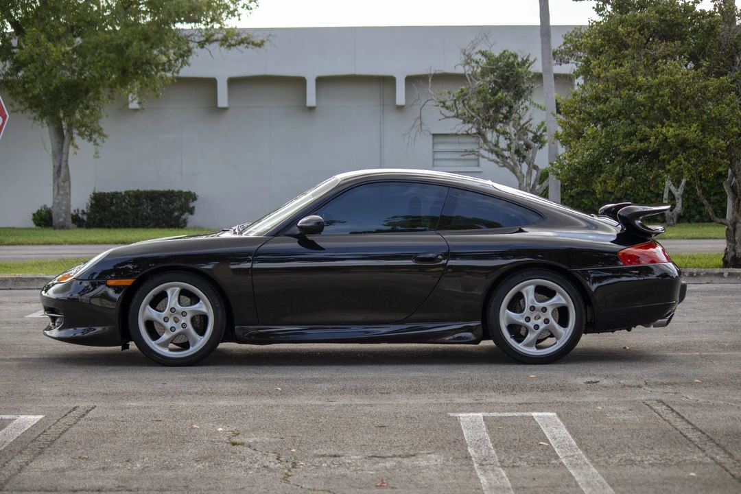 1999 Porsche 996 Carrera - Image 16 of 31