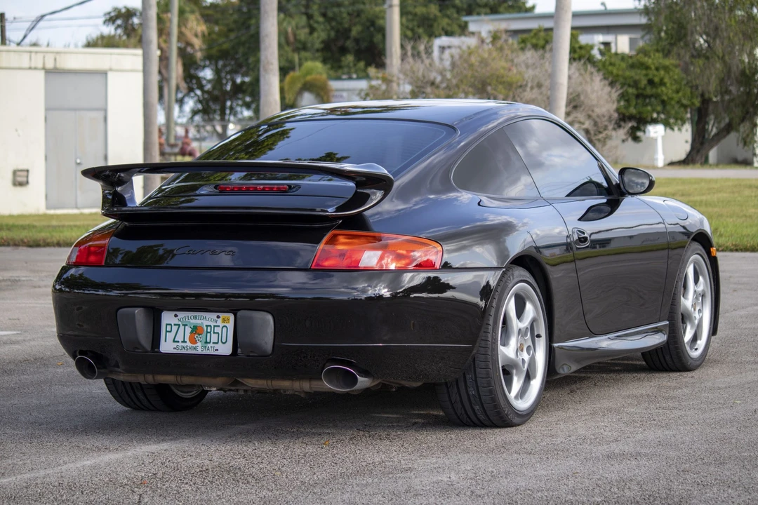 1999 Porsche 996 Carrera - Image 26 of 31