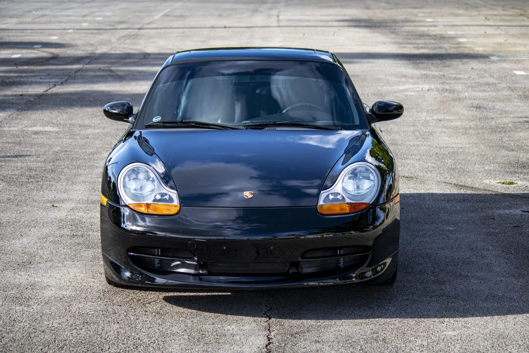 1999 Porsche 996 Carrera - Image 11 of 31