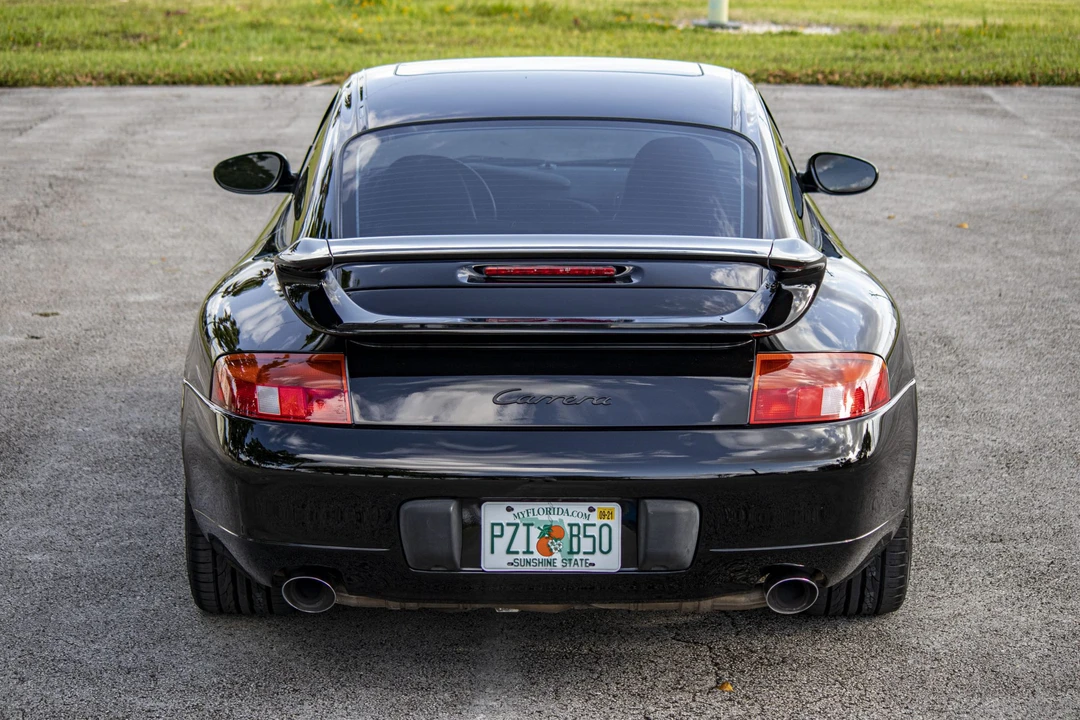 1999 Porsche 996 Carrera - Image 24 of 31