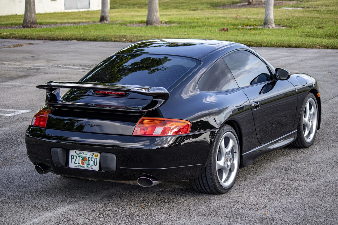 1999 Porsche 996 Carrera - Image 27 of 31
