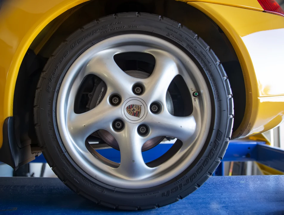 1999 Porsche 986 Boxster - Image 22 of 31