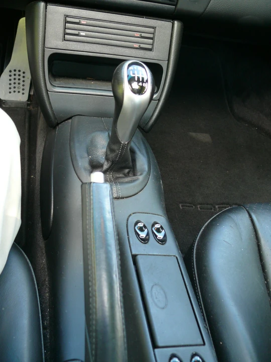 2000 Porsche 996 Carrera - Image 23 of 31