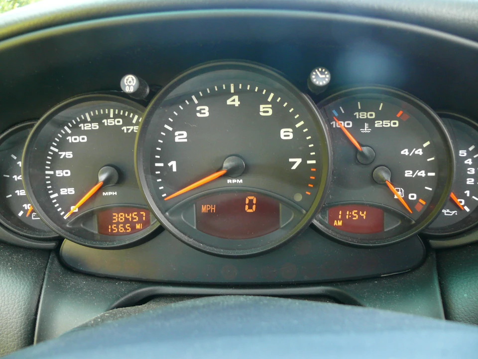 2000 Porsche 996 Carrera - Image 24 of 31