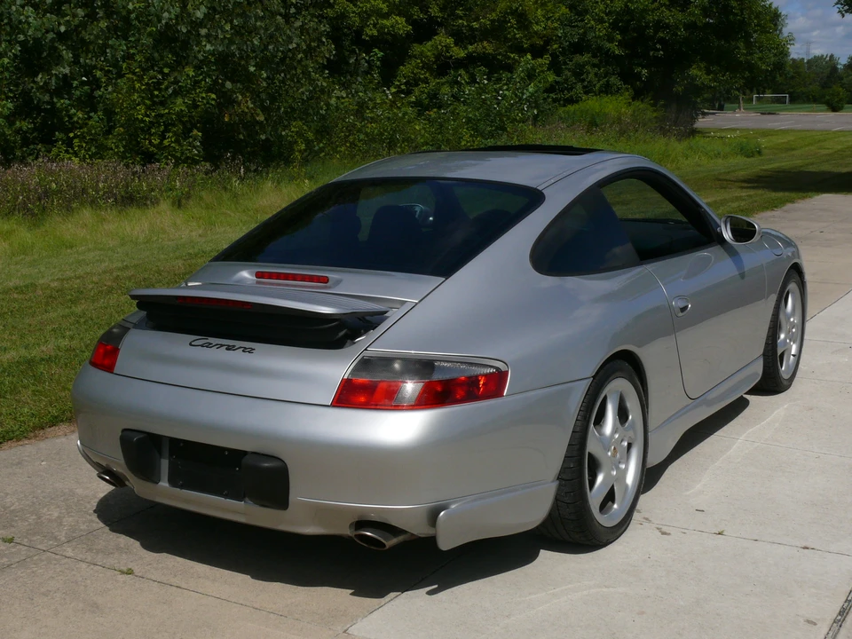 2000 Porsche 996 Carrera - Image 28 of 31