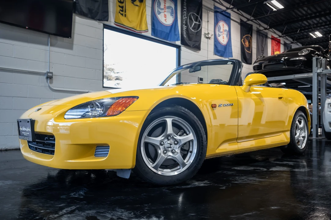 2001 Honda AP1 S2000 - Image 2 of 31