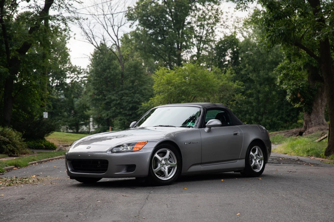 2001 Honda AP1 S2000 - Image 2 of 31
