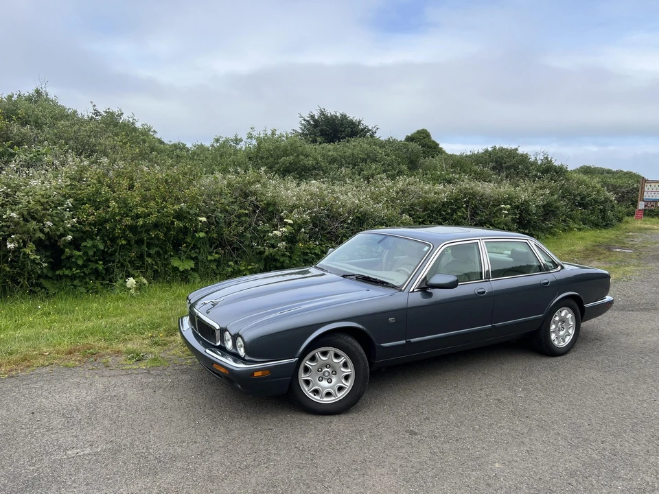 2001 Jaguar X308 XJ - Image 3 of 31