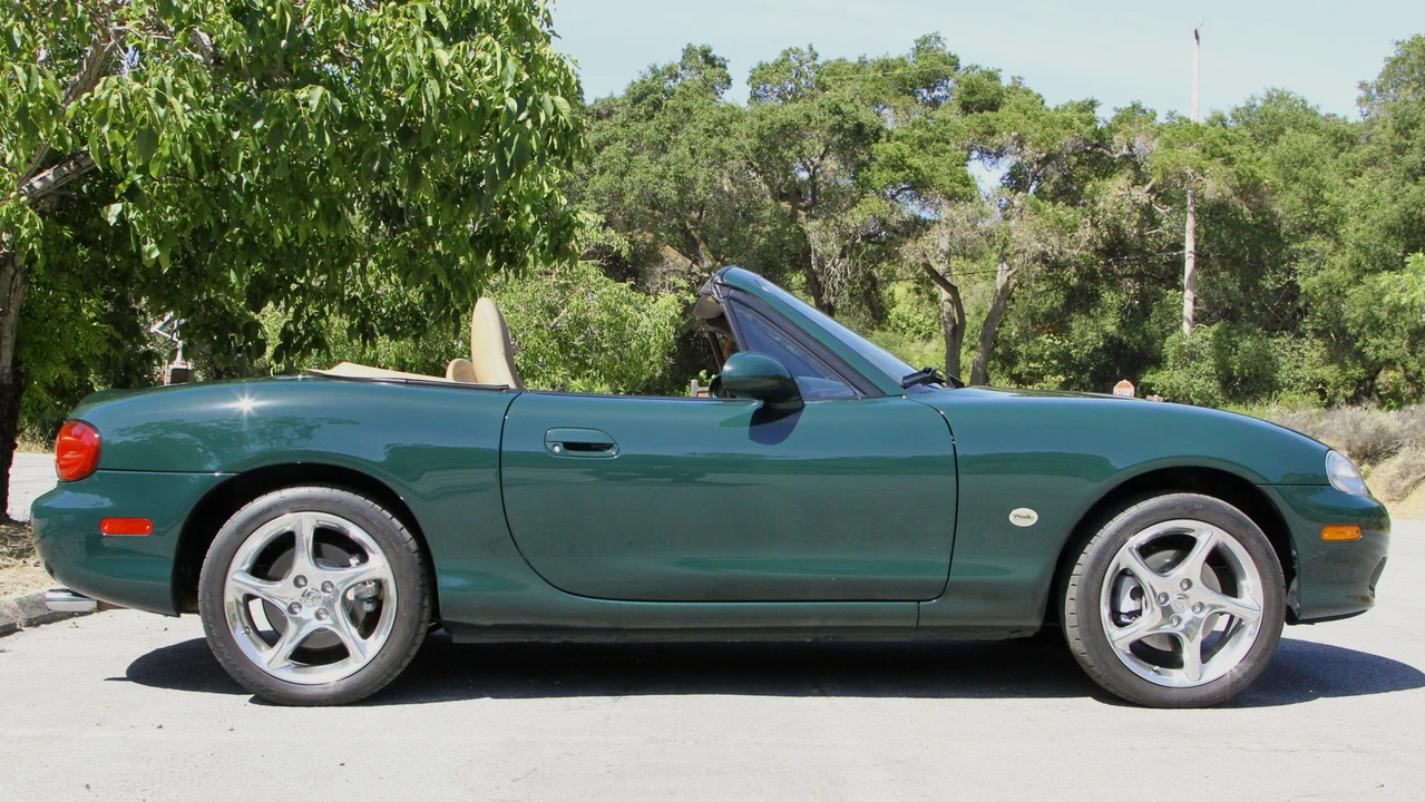 2001 Mazda NB MX-5 Miata - Image 14 of 31