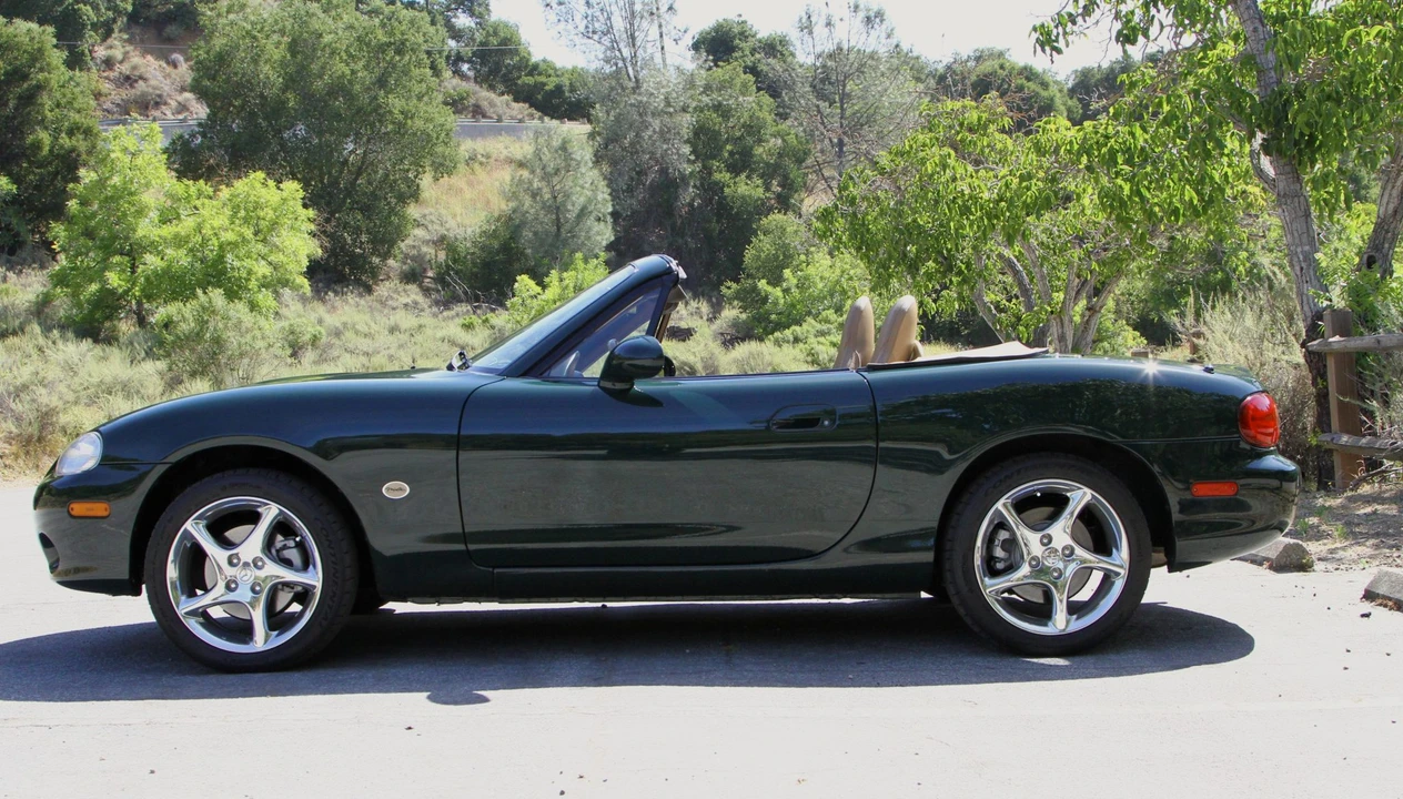 2001 Mazda NB MX-5 Miata - Image 9 of 31