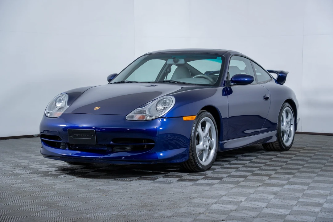 2001 Porsche 996 Carrera 4 - Image 23 of 31
