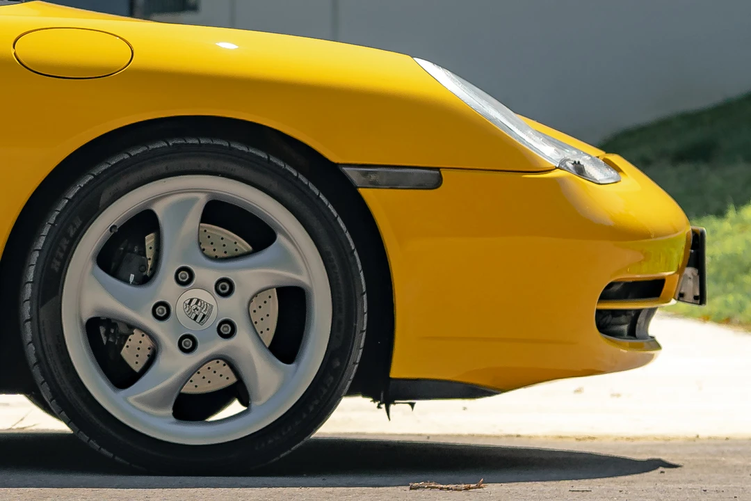 2001 Porsche 996 Carrera - Image 26 of 31