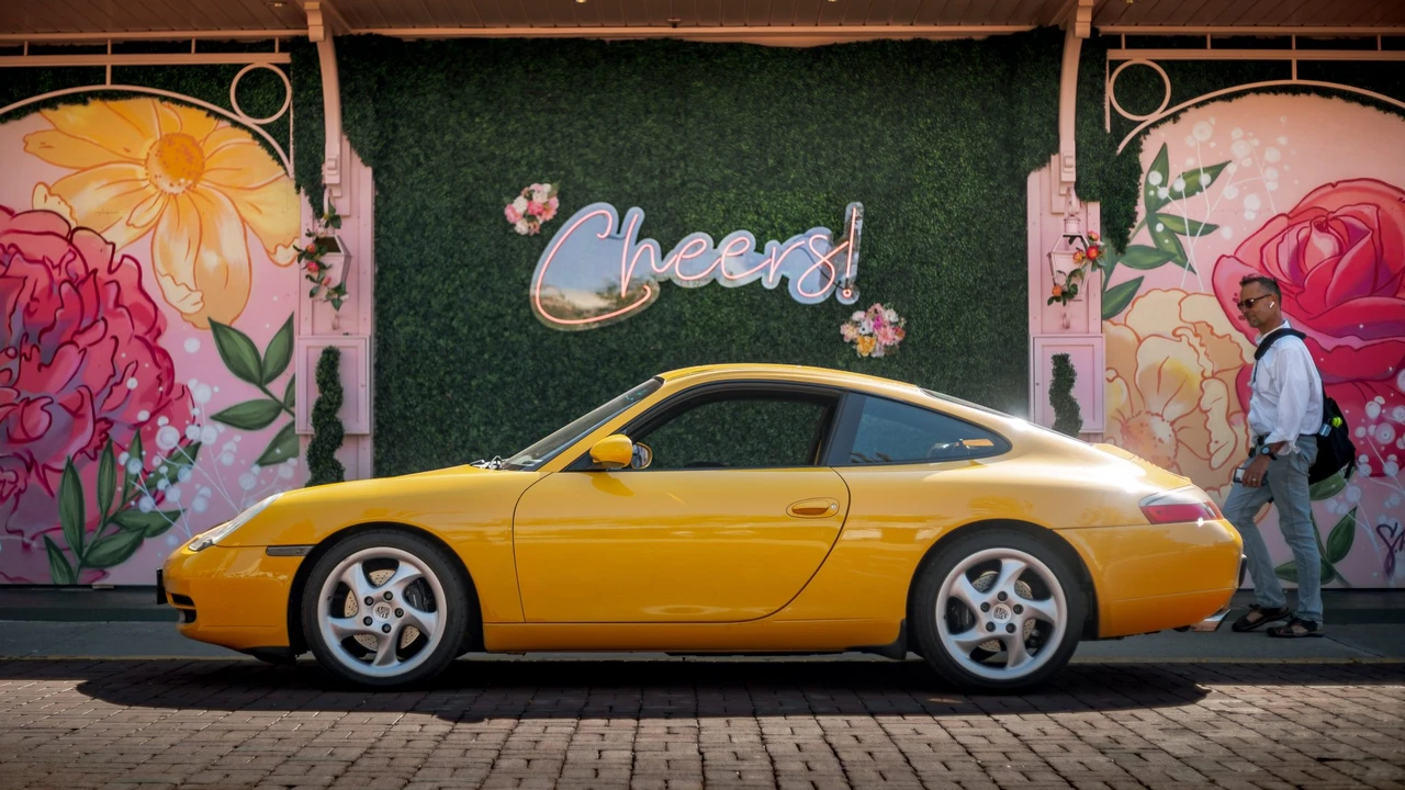 2001 Porsche 996 Carrera - Image 20 of 31